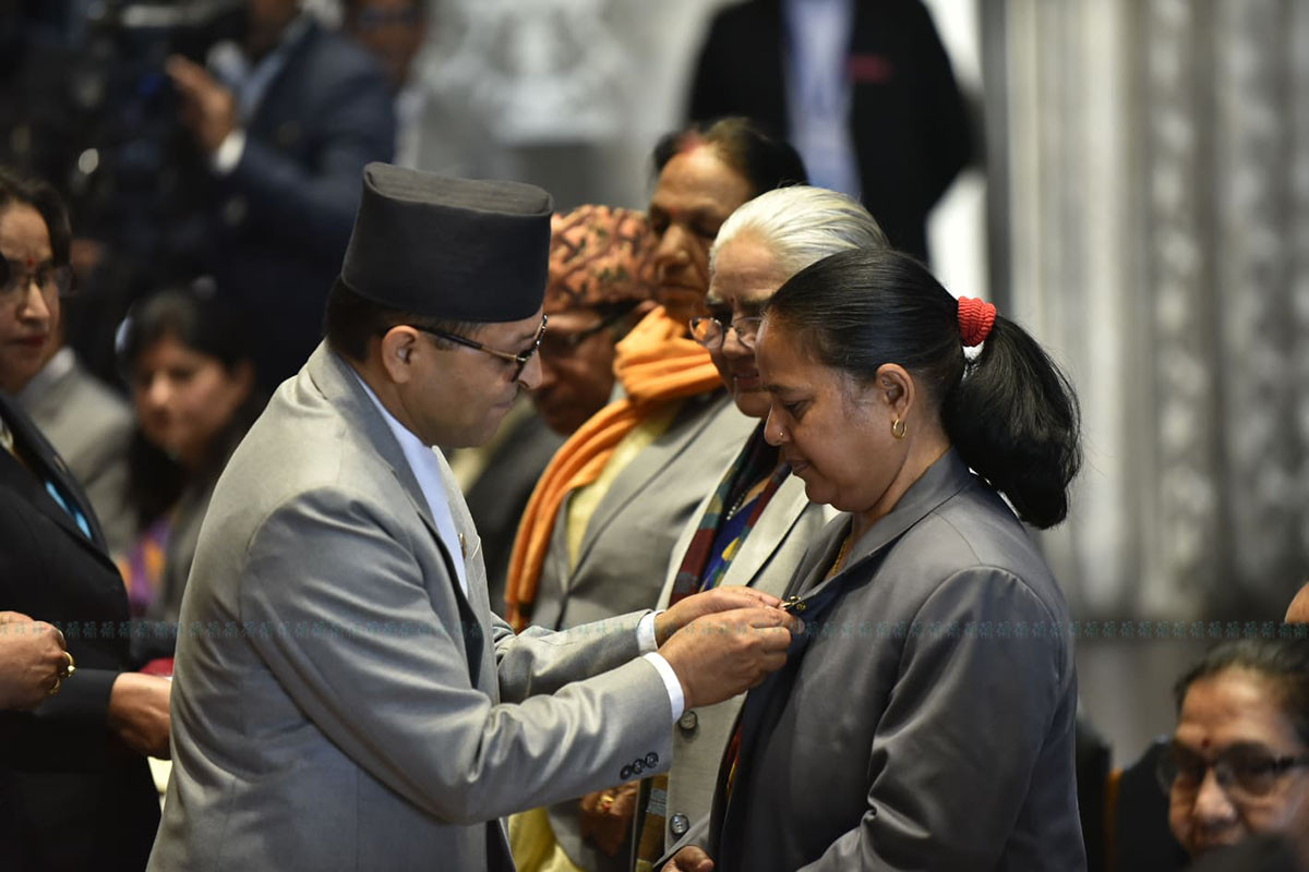 https://raracms.setopati.com/uploads/shares/2020/sujita/rastriya sabha oath/oath taking (1).jpg